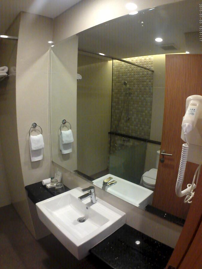 Geary Hotel Bandung Exteriér fotografie